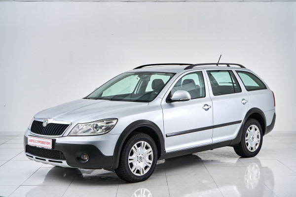 Skoda Octavia, II (A5) Рестайлинг 2012 с пробегом 133 000 км.