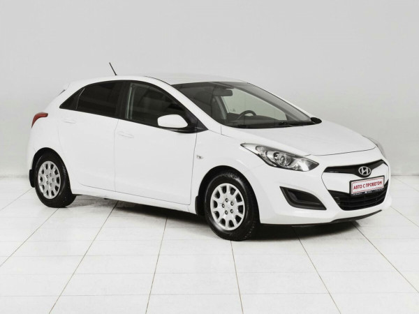 Hyundai i30, II 2014 с пробегом 99 000 км.