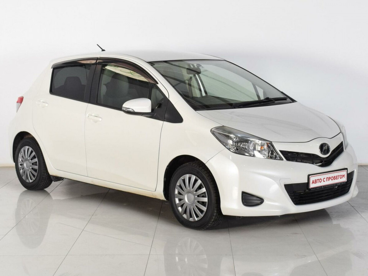 Toyota Vitz, 2012 г.