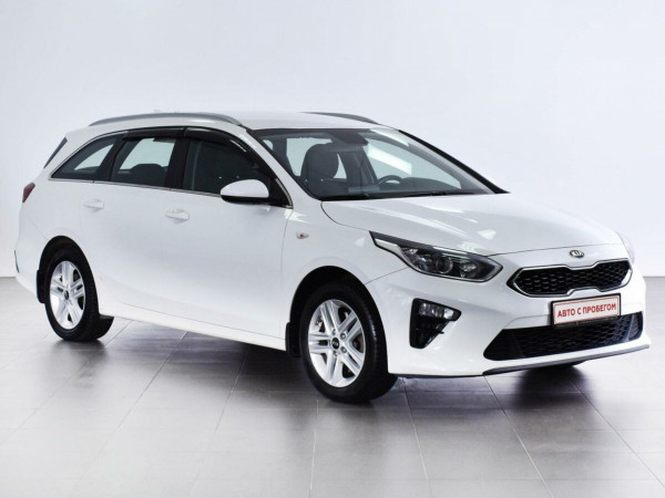 Kia Ceed, III 2019 с пробегом 122 550 км.