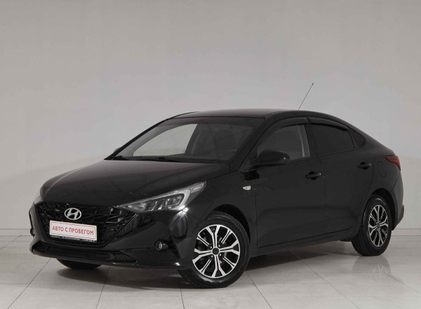 Hyundai Solaris, II Рестайлинг 2022 с пробегом 51 000 км.