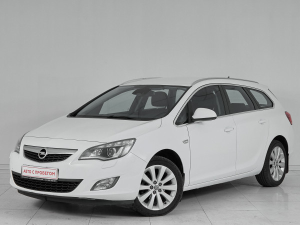 Opel Astra, J 2012 с пробегом 159 600 км.