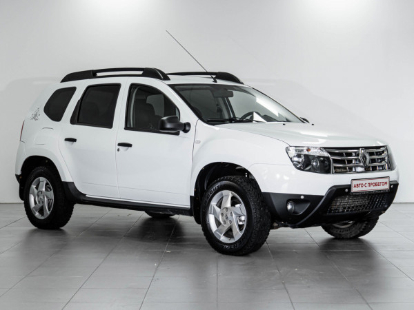 Renault Duster, I 2015 с пробегом 144 100 км.