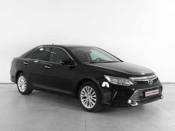Toyota Camry, VII (XV50) Рестайлинг 2015 с пробегом 190 000 км.