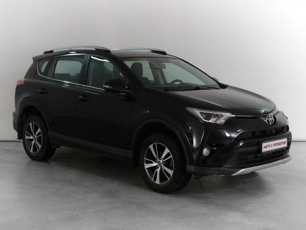 Toyota RAV4, IV (XA40) Рестайлинг 2017 с пробегом 190 000 км.