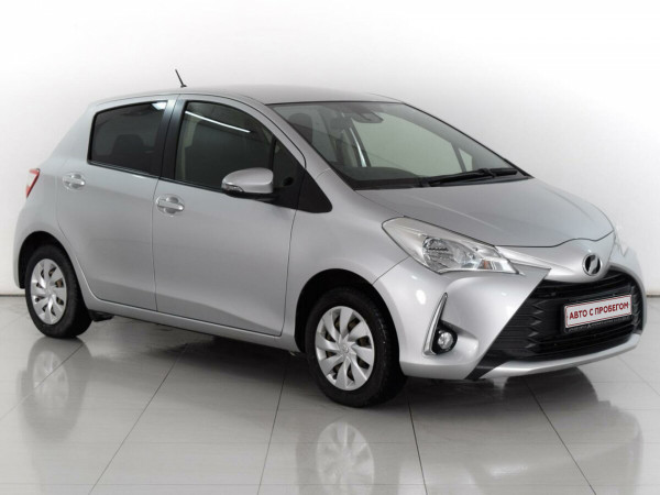 Toyota Vitz, III (XP130) Рестайлинг 2 2018 с пробегом 89 000 км.