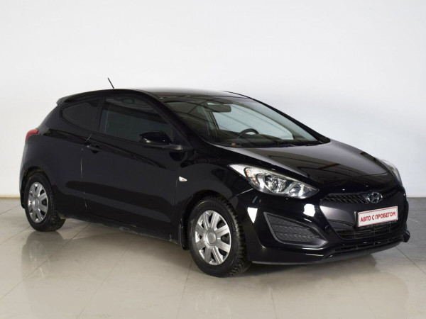 Hyundai i30, II 2013 с пробегом 140 406 км.