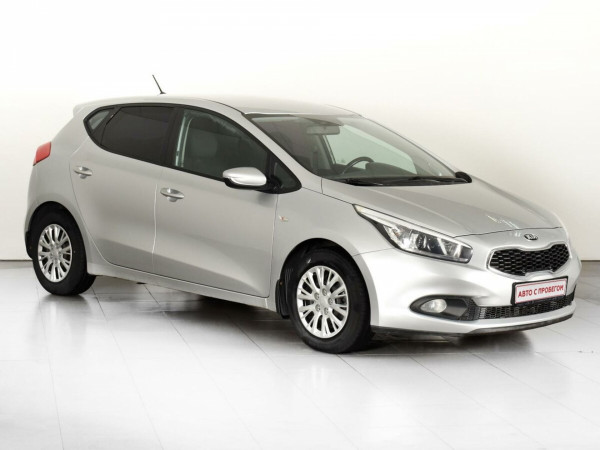 Kia Ceed, II 2014 с пробегом 150 800 км.