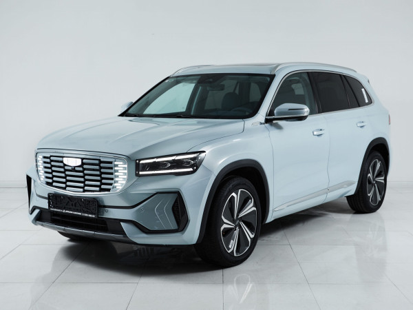 Geely Monjaro, I 2022 с пробегом 50 км.