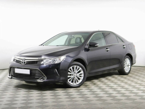 Toyota Camry, VII (XV50) Рестайлинг 2014 с пробегом 94 000 км.