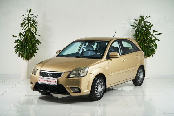 Kia Rio, II Рестайлинг 2011 с пробегом 101 000 км.