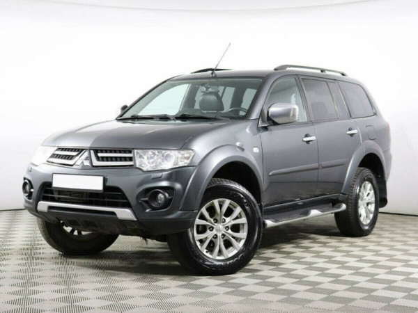 Mitsubishi Pajero Sport, 2015 г.