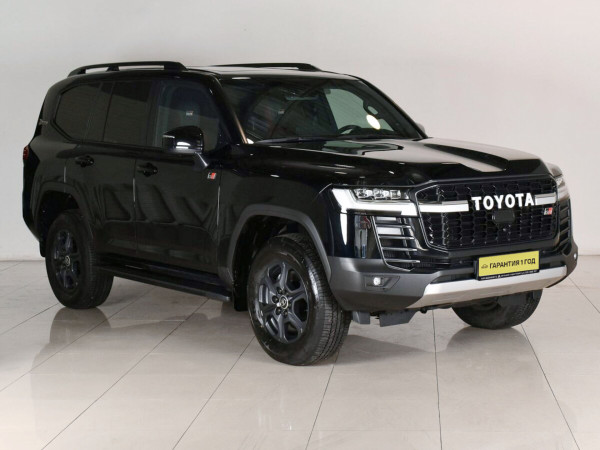 Toyota Land Cruiser, 300 Series 2022 с пробегом 8 000 км.