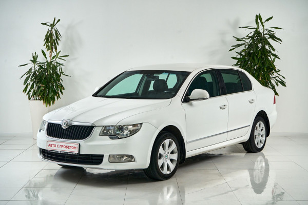 Skoda Superb, II 2011 с пробегом 98 000 км.