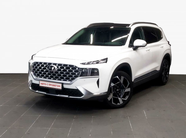 Hyundai Santa Fe, IV Рестайлинг 2021 с пробегом 14 495 км.