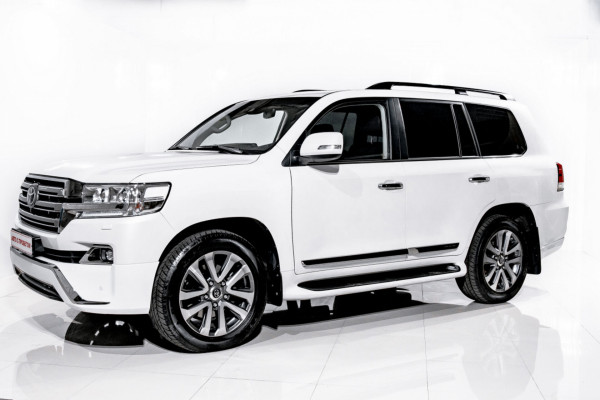 Toyota Land Cruiser, 70 Series Рестайлинг 1 2017 с пробегом 33 000 км.
