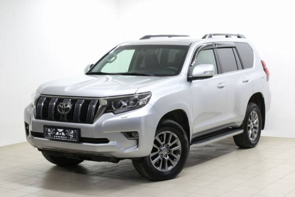 Toyota Land Cruiser Prado, 150 Series Рестайлинг 2 2018 с пробегом 74 772 км.