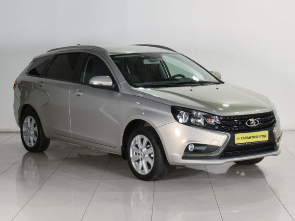 LADA (ВАЗ) Vesta, I 2021 с пробегом 25 600 км.