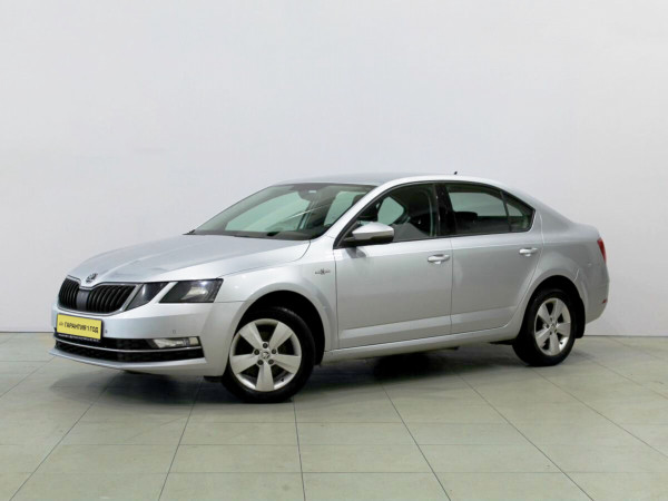 Skoda Octavia, III (A7) Рестайлинг 2019 с пробегом 45 000 км.