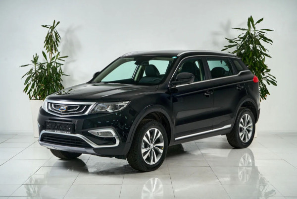 Geely Atlas, I 2021 с пробегом 5 200 км.