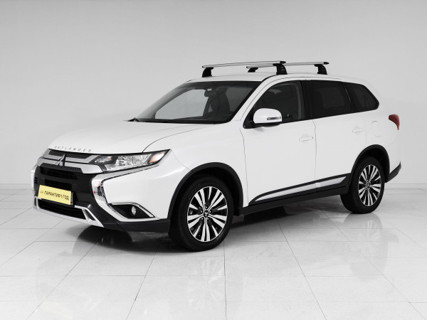 Mitsubishi Outlander, III Рестайлинг 3 2018 с пробегом 42 500 км.