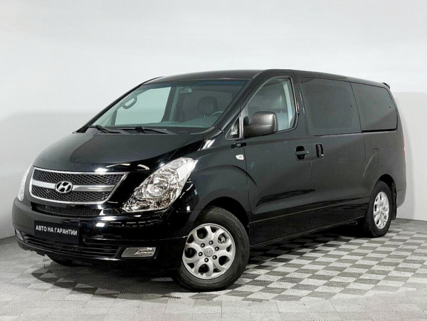 Hyundai Grand Starex, I 2015 с пробегом 102 400 км.