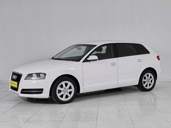 Audi A3, II (8P) Рестайлинг 2 2010 с пробегом 179 300 км.