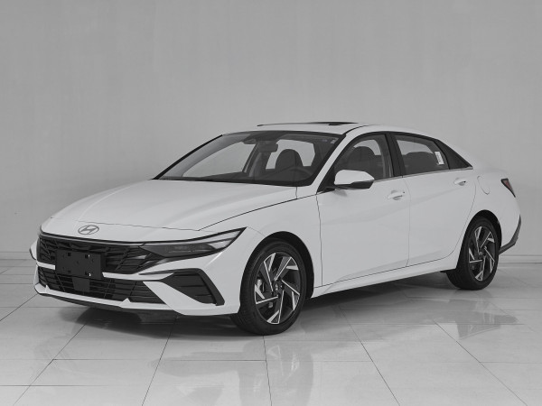 Hyundai Elantra, VII (CN7) Рестайлинг 2023 с пробегом 70 км.