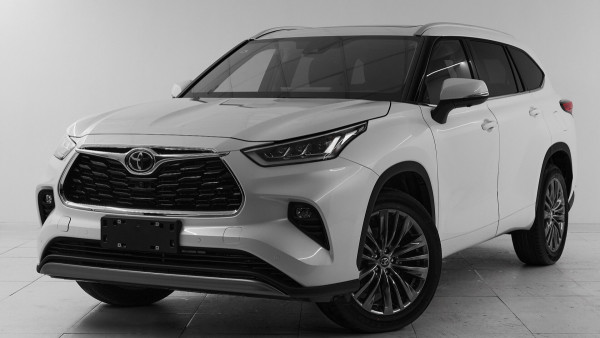 Toyota Highlander, IV (XU70) 2025 с пробегом 67 км.