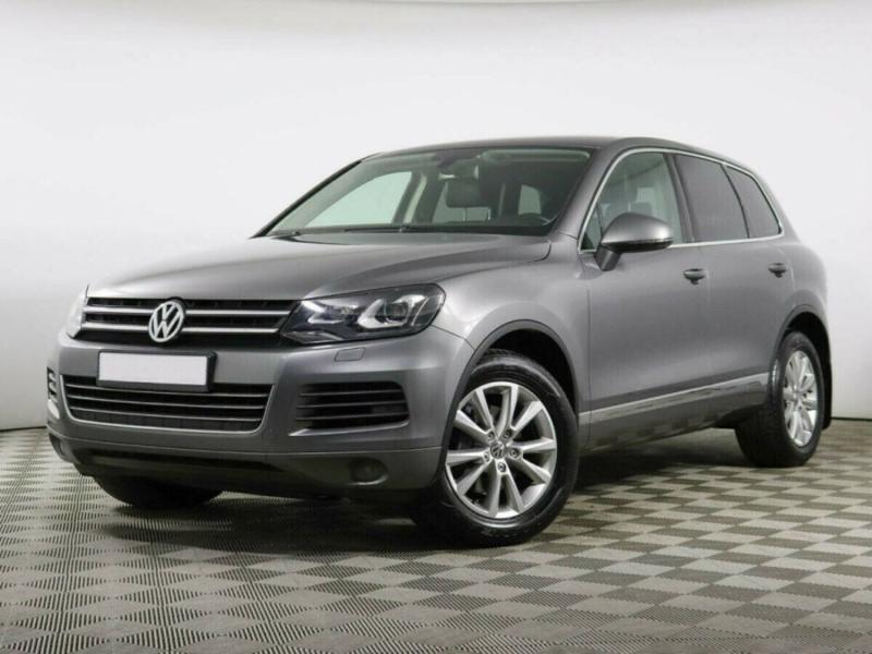 Volkswagen Touareg, II 2013 с пробегом 94 000 км.