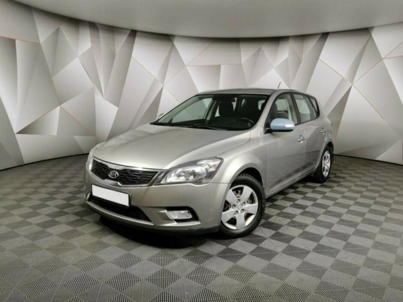 Kia Ceed, I Рестайлинг 2010 с пробегом 110 000 км.