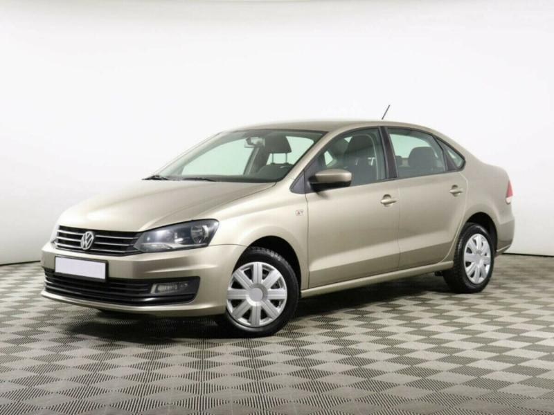 Volkswagen Polo, V Рестайлинг 2015 с пробегом 138 000 км.