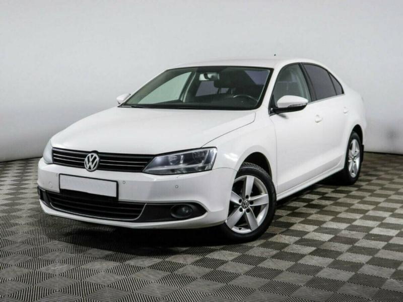 Volkswagen Jetta, VI 2014 с пробегом 88 000 км.