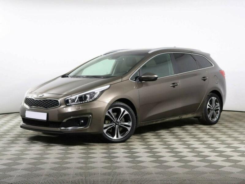 Kia Ceed, II Рестайлинг 2015 с пробегом 77 522 км.