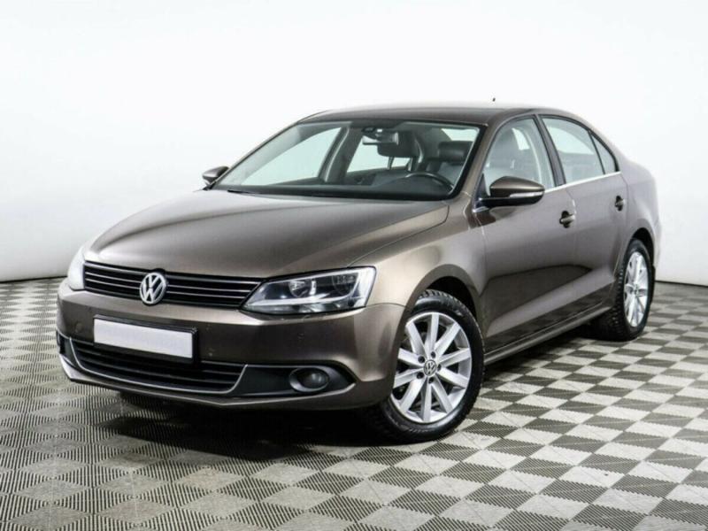 Volkswagen Jetta, VI 2013 с пробегом 105 000 км.