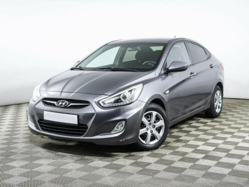 Hyundai Solaris, I 2013 с пробегом 117 000 км.