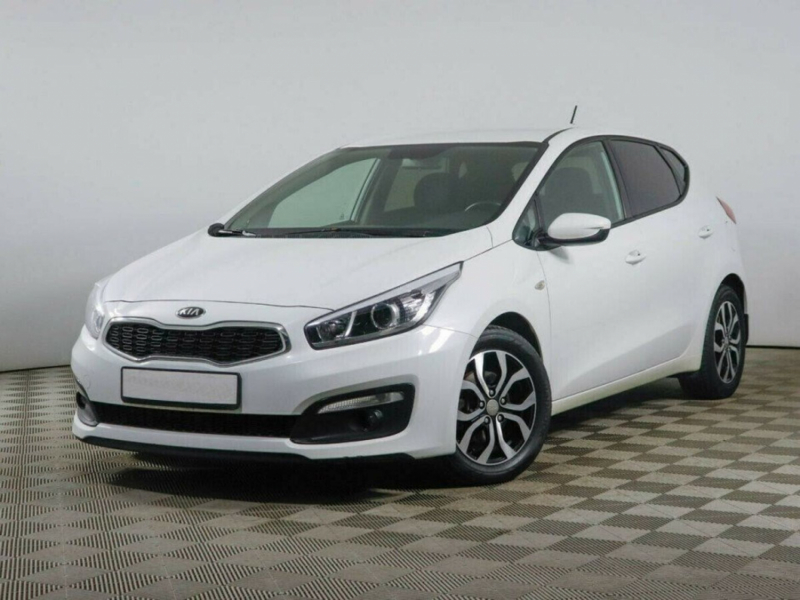 Kia Ceed, II Рестайлинг 2016 с пробегом 115 000 км.