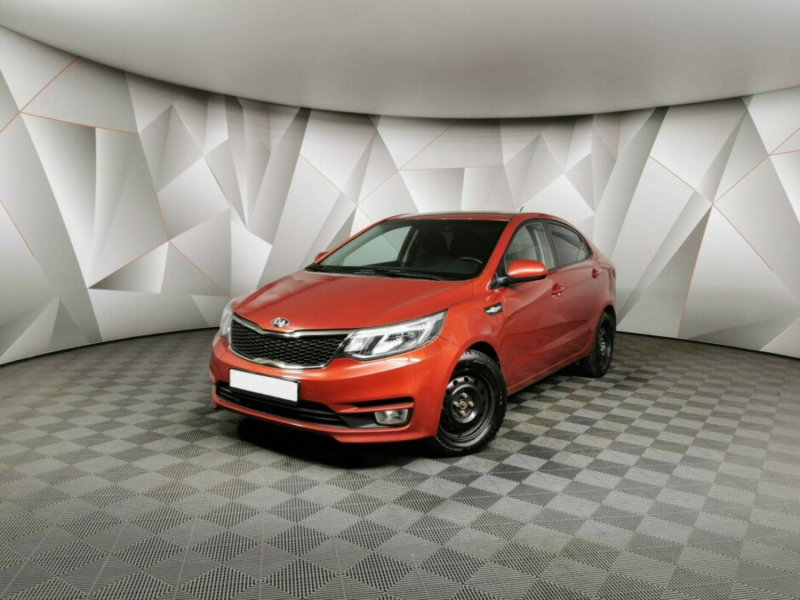 Kia Rio, III Рестайлинг 2015 с пробегом 69 800 км.