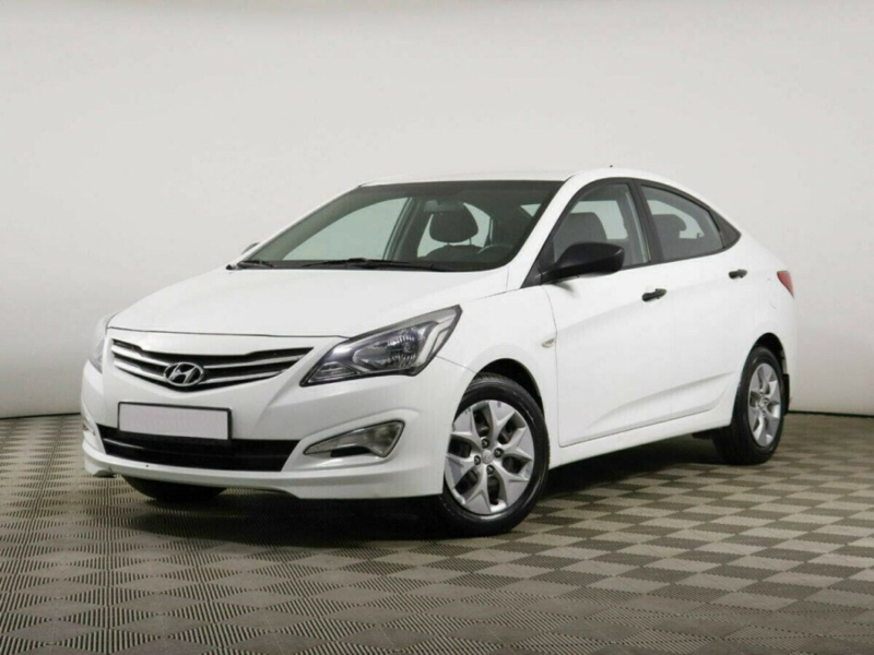 Hyundai Solaris, I Рестайлинг 2014 с пробегом 132 000 км.