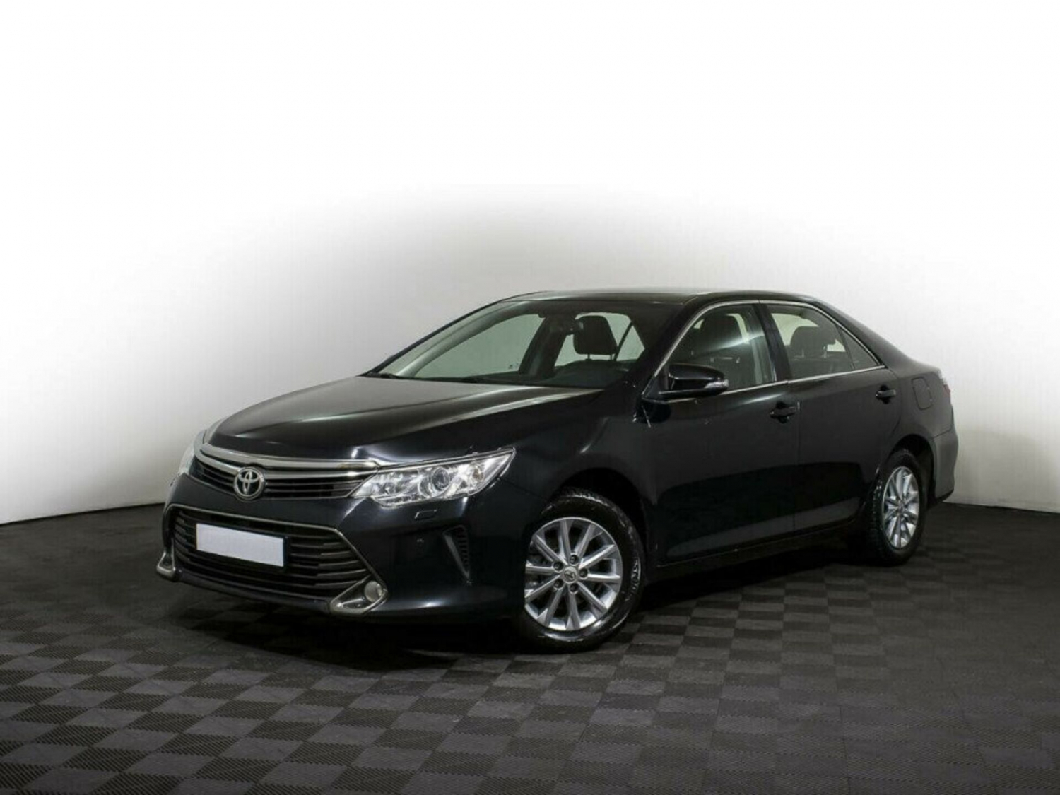 Toyota Camry, 2015 г.