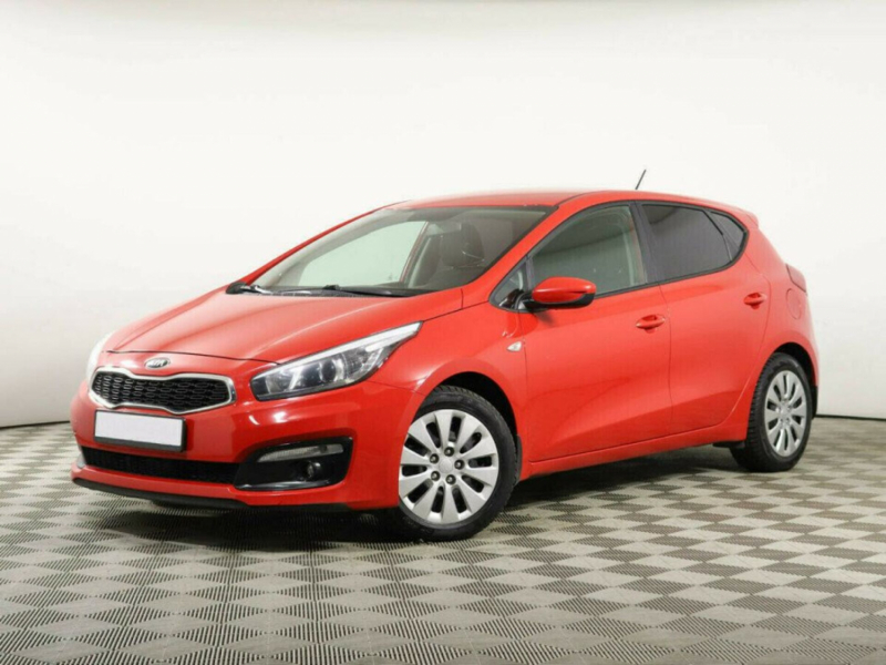 Kia Ceed, II Рестайлинг 2015 с пробегом 88 000 км.