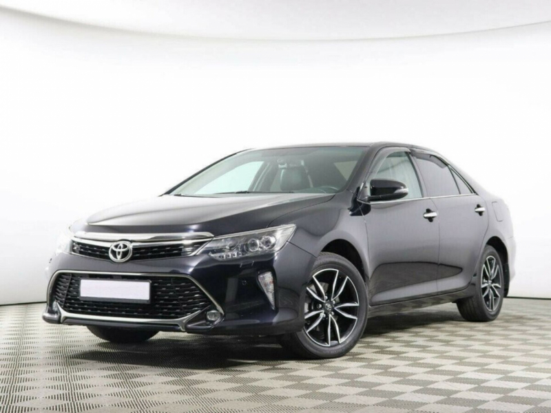 Toyota Camry, VIII (XV70) 2018 с пробегом 53 000 км.