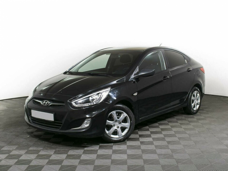 Hyundai Solaris, I 2013 с пробегом 92 000 км.