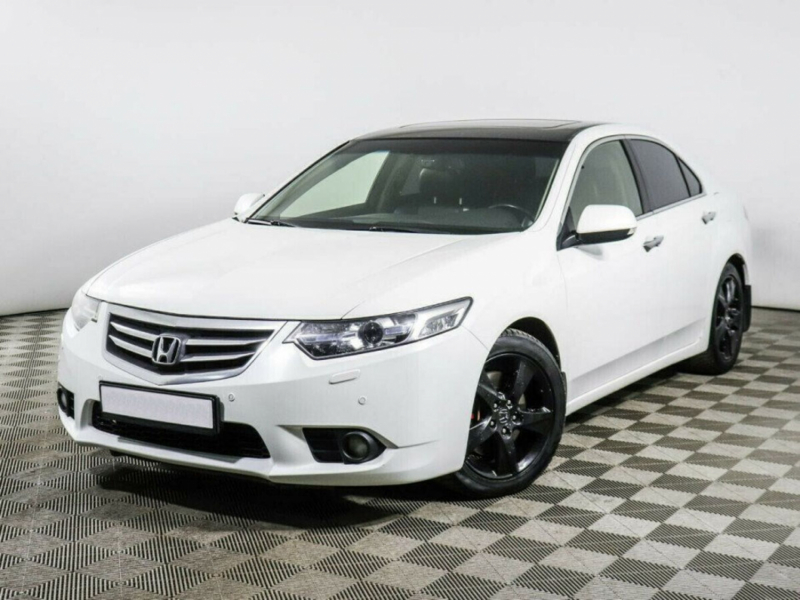 Honda Accord, IX 2012 с пробегом 125 000 км.