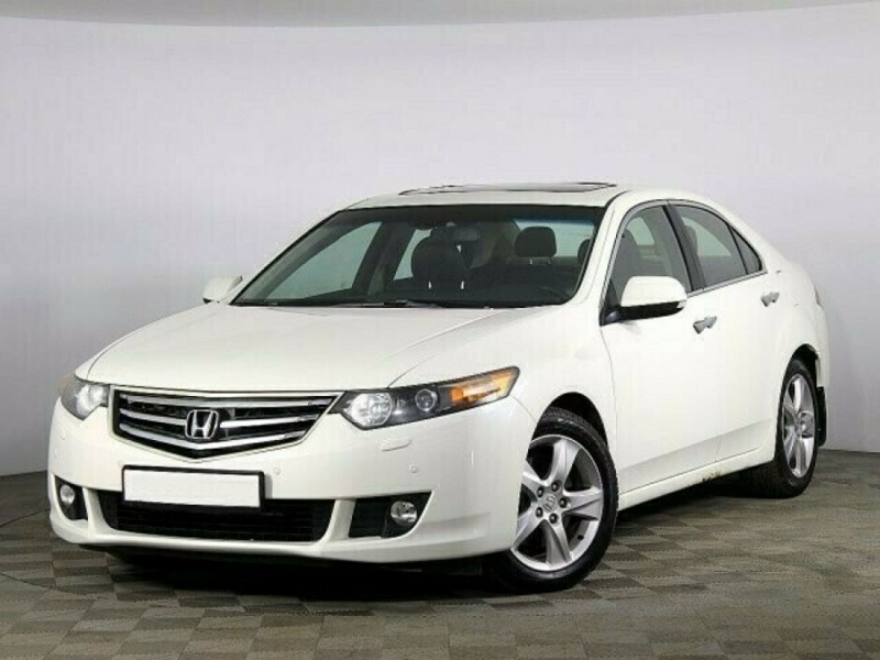 Honda Accord, VIII 2008 с пробегом 151 000 км.