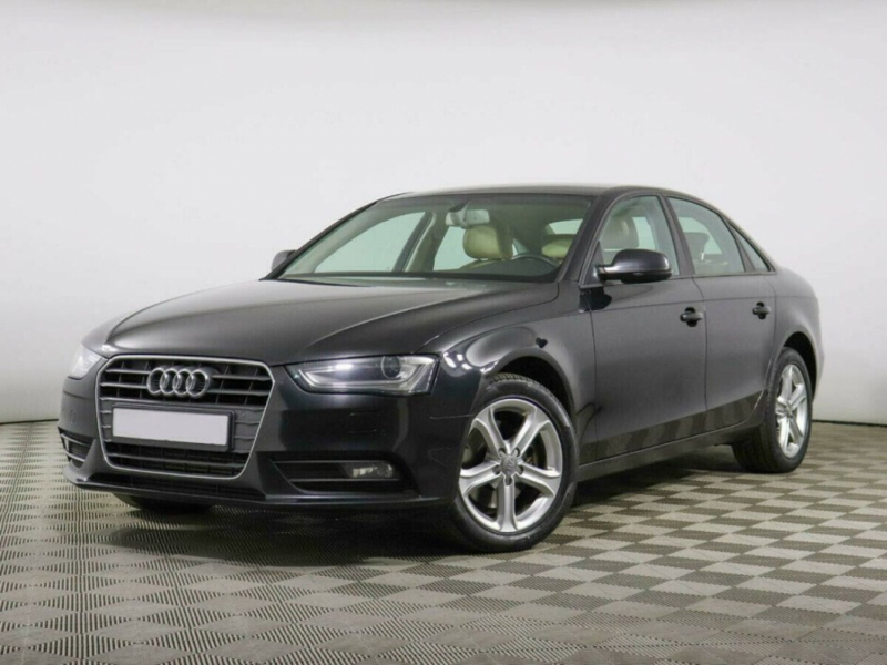 Audi A4, IV (B8) Рестайлинг 2014 с пробегом 98 000 км.