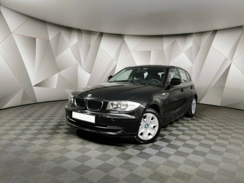 BMW 1 серии, II (F20/F21) 2011 с пробегом 129 000 км.