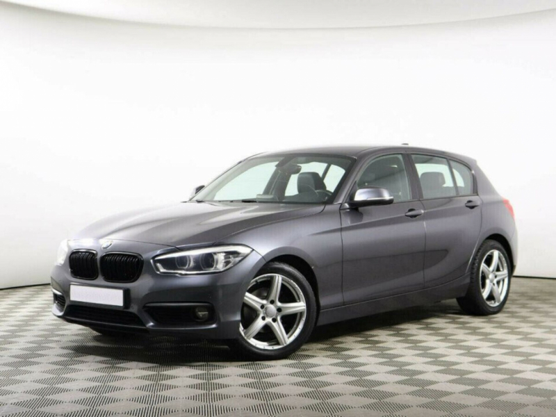 BMW 1 серии, II (F20/F21) Рестайлинг 2 2017 с пробегом 39 400 км.