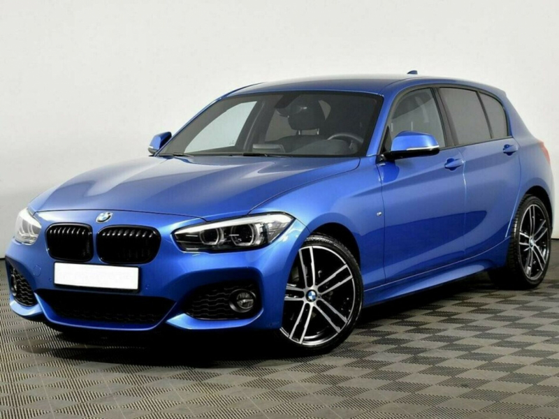 BMW 1 серии, II (F20/F21) Рестайлинг 2 2019 с пробегом 18 600 км.