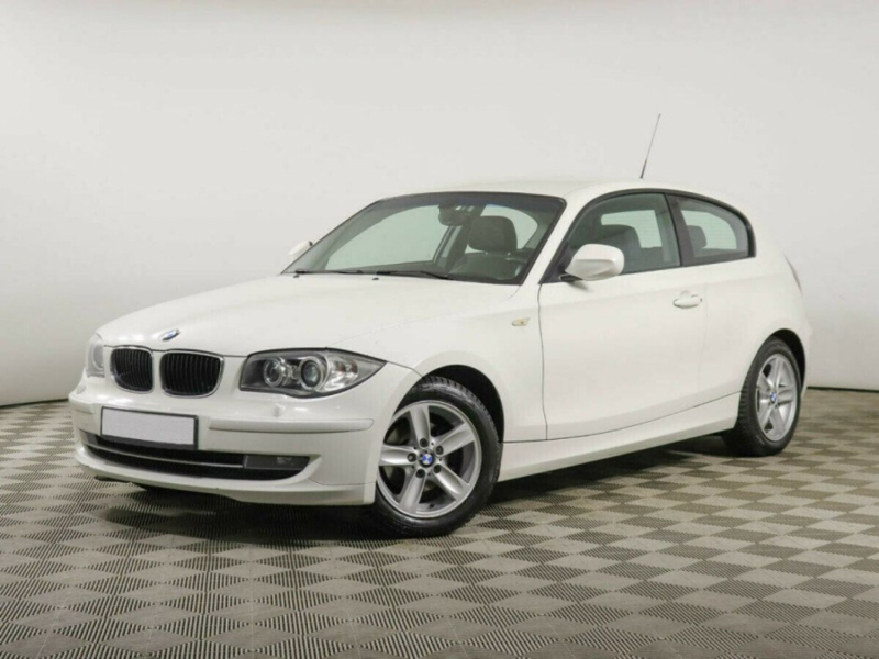 BMW 1 серии, II (F20/F21) 2011 с пробегом 118 400 км.